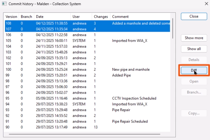 The Commit history dialog, with two versions selected and Diff being selected and called out with a red arrow.