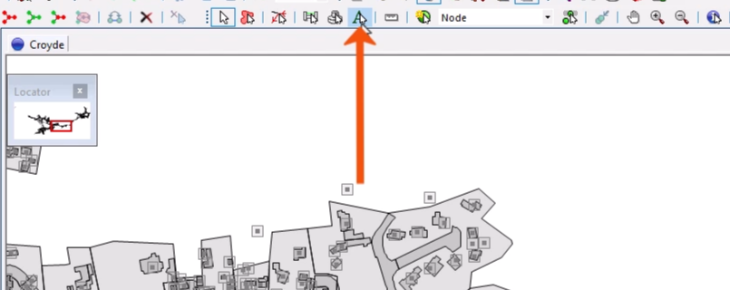 On the GeoPlan Tools toolbar, Custom label being selected and called out with a red arrow.