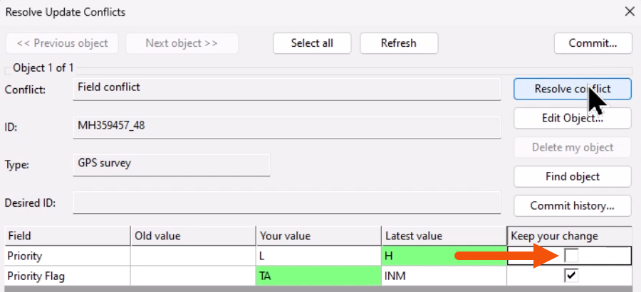 In the Resolve Update Conflicts dialog, in the first row, Keep your change deselected and called out with a red arrow, with the Latest value highlighted in green. The Resolve conflict button is being clicked.